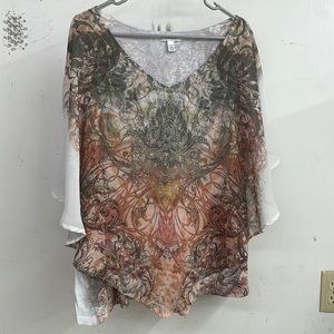 Women’s Plus 2X beautiful lightweight top SHINY embellishments